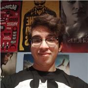 Profesor de Matemáticas imparte clases a niños de primaria